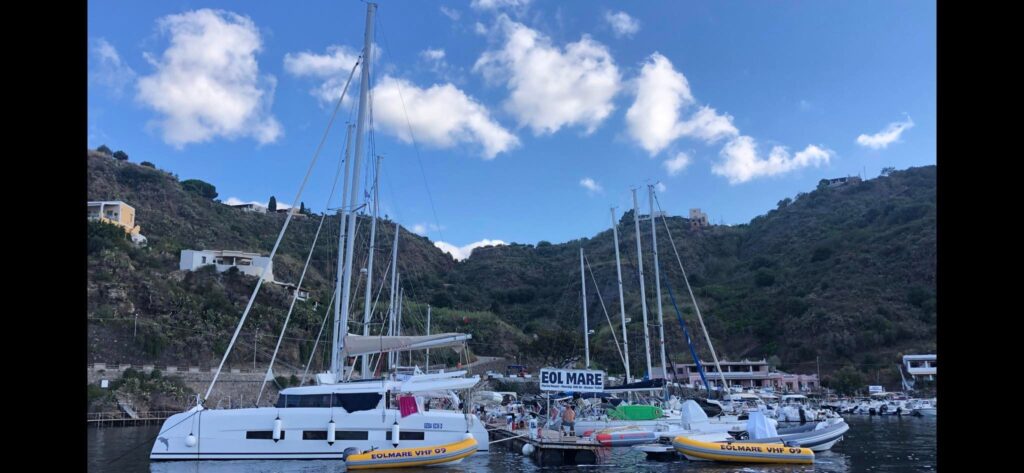 486248762_3429274410538280_8446015998032102728_n Porticciolo turistico a Lipari